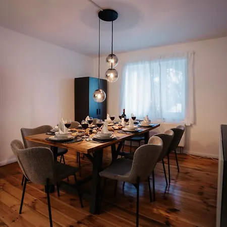 Luxus Am Bauhausmuseum Dessau-Rosslau